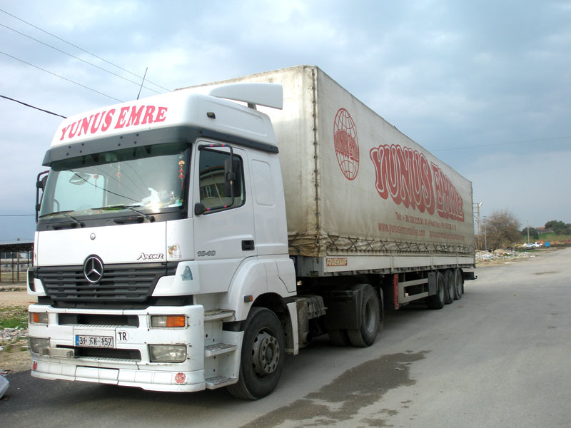 Dubai Karayolu Taşımacılık World Logistics